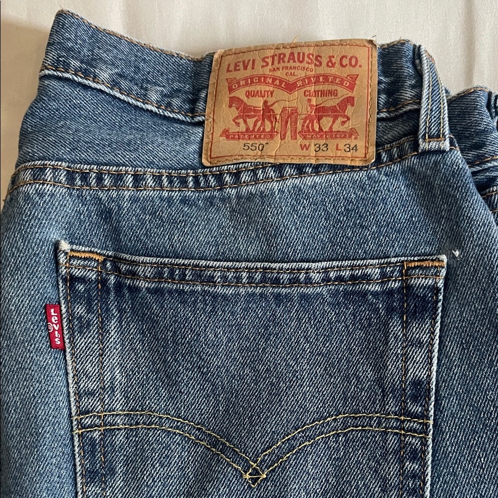 Levi's Classic Blue Jeans with Red Tab